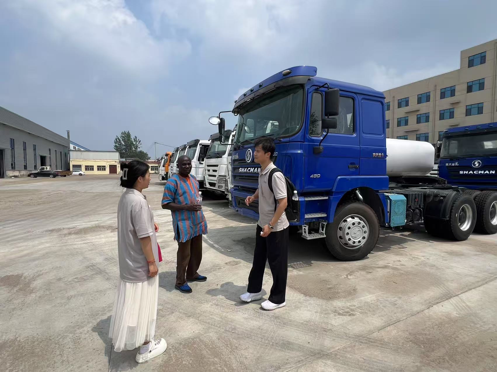 Colaboración transfronteriza: clientes sudaneses visitan la fábrica de Luyi y firman contratos con éxito