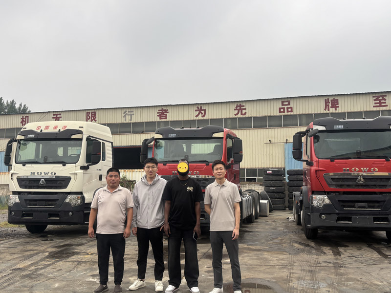 ¡Superando montañas y mares para buscar la cooperación! Clientes mozambiqueños visitan la fábrica de Luyi para inspección e intercambio