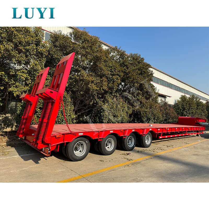 Remolque de cuello de cisne extraíble versus remolque Lowboy: ¿Cuál es mejor para el transporte de equipos pesados?