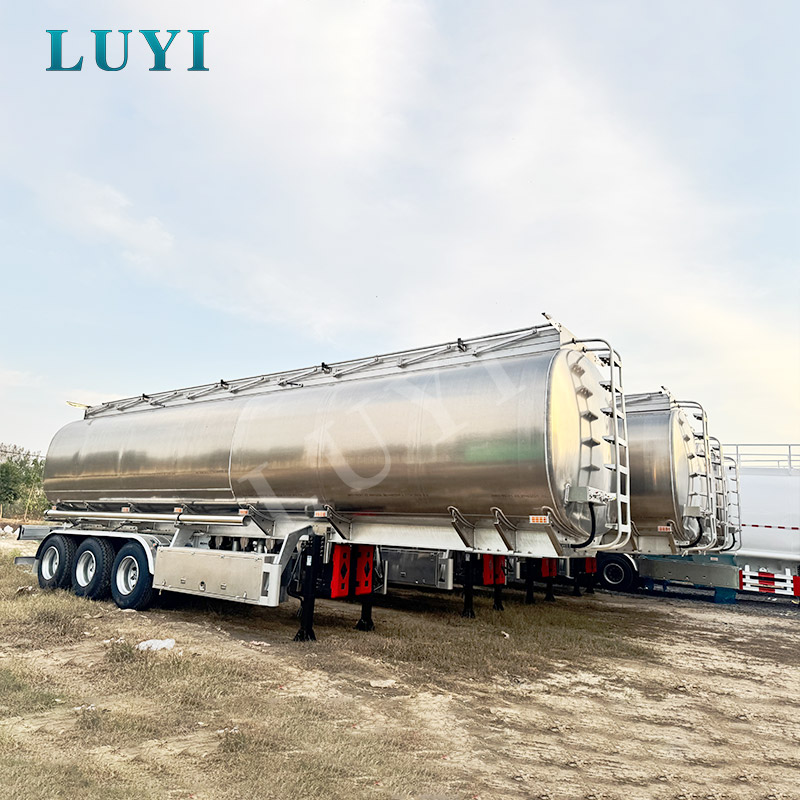 Guía de compra de remolque cisterna de combustible de tres ejes y 48 000 litros totalmente de aluminio