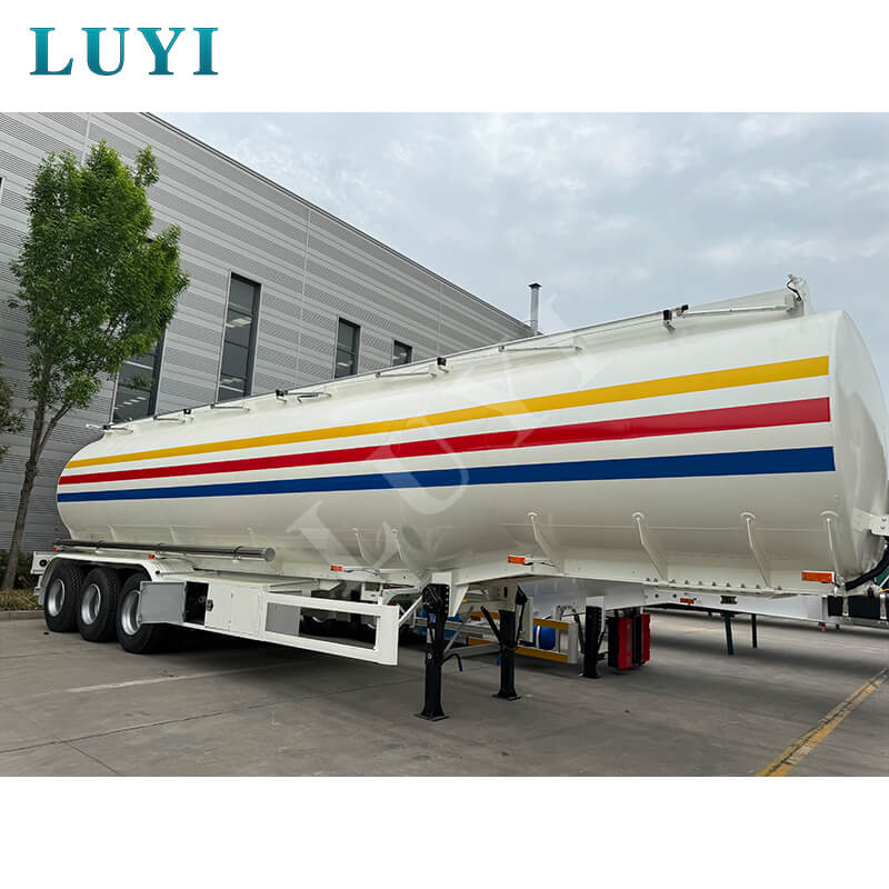 Semirremolque con tanque de aceite de 3 ejes, 50.000 litros y 7 compartimentos