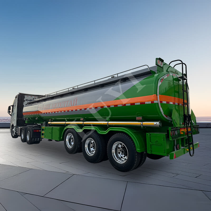 40 metros cúbicos 45 metros cúbicos Remolque cisterna de aceite de 3 ejes 40 metros cúbicos 45 metros cúbicos Remolque cisterna de aceite de 3 ejes