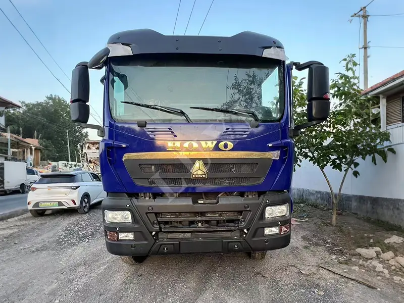Camión de volumen azul de Howo